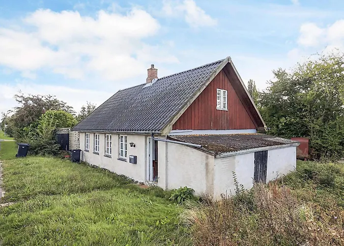 Holiday home 5 Person In *